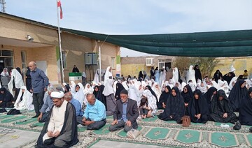 اقامه نماز باران در کریم‌آباد رفسنجان و هنزا رابر+عکس