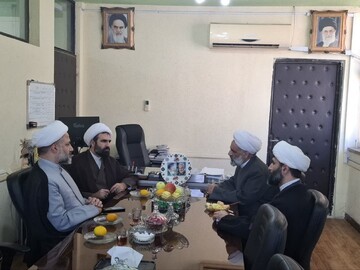 راه های همکاری میان سپاه پاسداران و حوزه علمیه استان گیلان بررسی شد