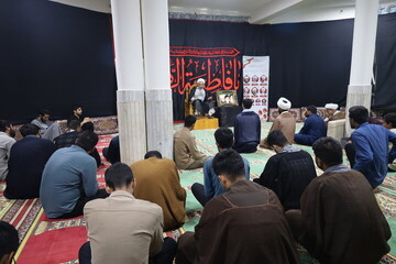 علم اگر از اهل بیت(ع)نیاید، سواد است نه هدایت