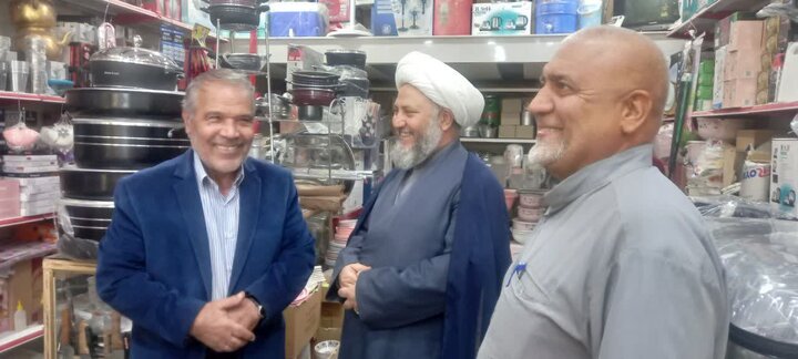 تصاویر/ بازدید امام‌جمعه آران و بیدگل از اصناف سطح شهر