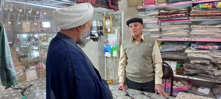 تصاویر/ بازدید امام‌جمعه آران و بیدگل از اصناف سطح شهر