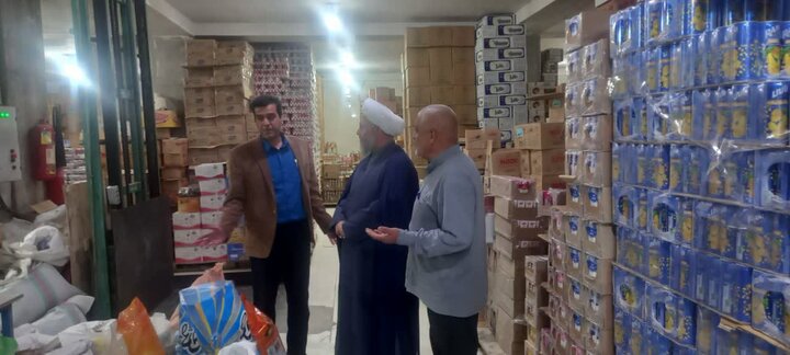 تصاویر/ بازدید امام‌جمعه آران و بیدگل از اصناف سطح شهر