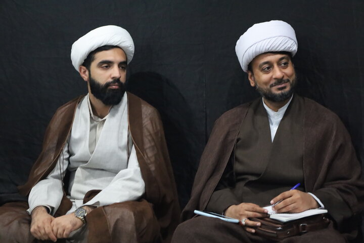 تصاویر/ دیدار مدیرحوزه علمیه با طلاب و روحانیون شاغل در آموزش و پرورش شهرستان رودان