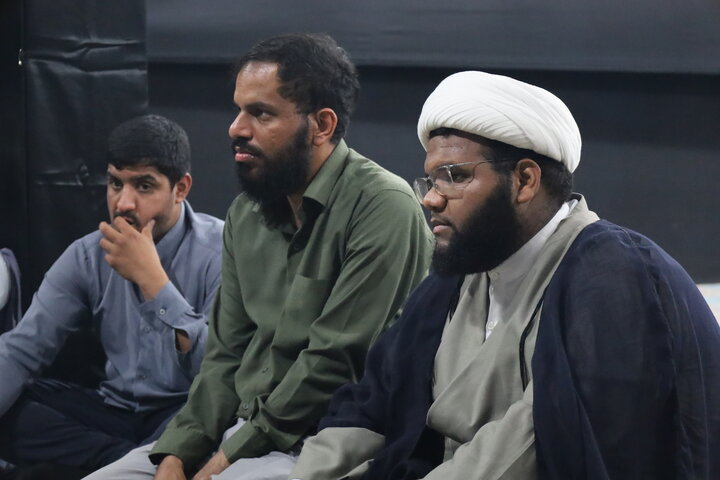 تصاویر/ دیدار مدیرحوزه علمیه با طلاب و روحانیون شاغل در آموزش و پرورش شهرستان رودان