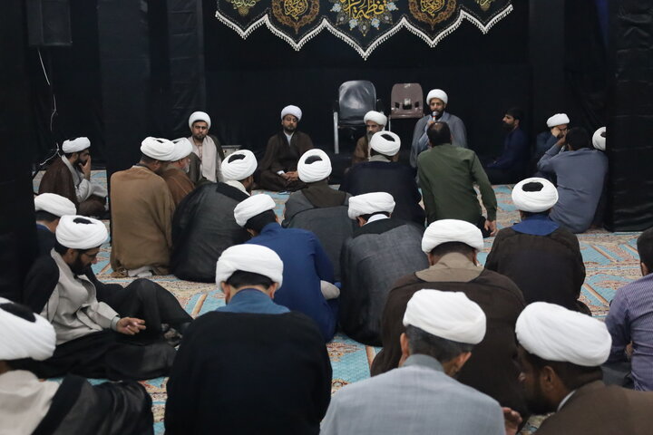 تصاویر/ دیدار مدیرحوزه علمیه با طلاب و روحانیون شاغل در آموزش و پرورش شهرستان رودان