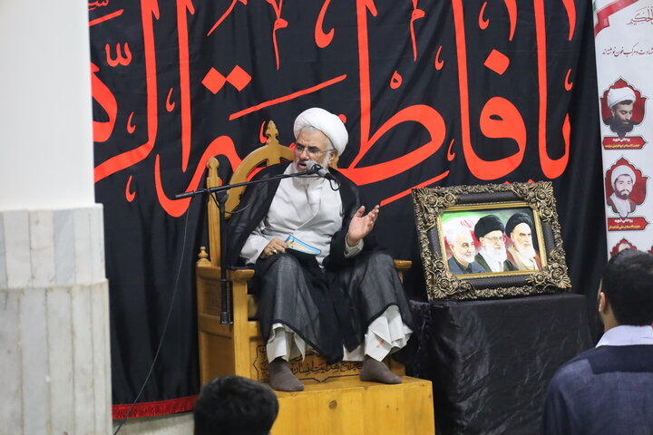 تصاویر/ درس اخلاق طلاب مدرسه علمیه النبی (ص) بندرعباس