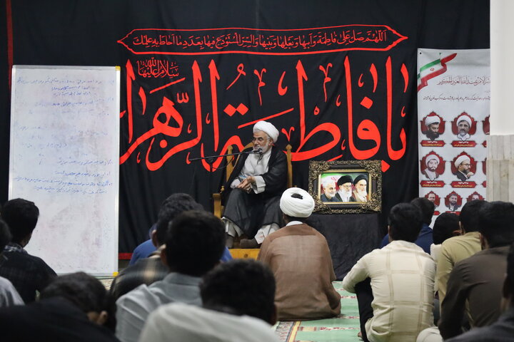 تصاویر/ درس اخلاق طلاب مدرسه علمیه النبی (ص) بندرعباس