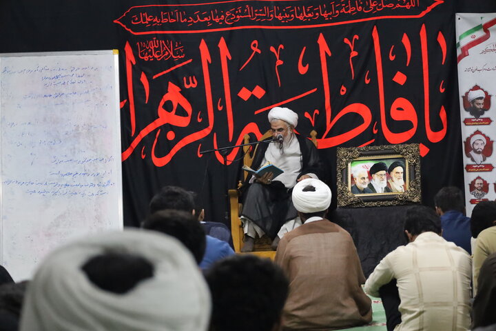 تصاویر/ درس اخلاق طلاب مدرسه علمیه النبی (ص) بندرعباس