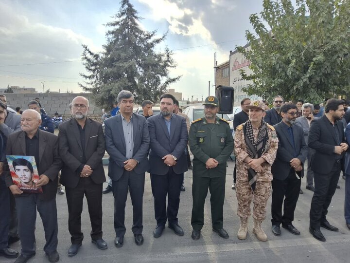 تصاویر / تشییع ۸ شهید گمنام و بازگشت پیکر شهید اکبر صفی صمغ‌آبادی پس از چهار دهه در شهرستان آبیک