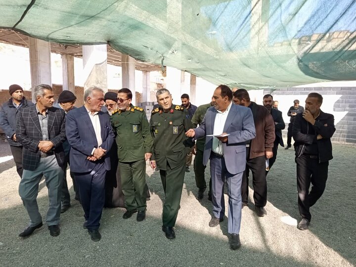 تصاویر/ بازدید مشاور فرمانده کل سپاه به همراه امام جمعه نطنز ازپروژهای عمرانی وتجدیدمیثاق با آرمان شهدا