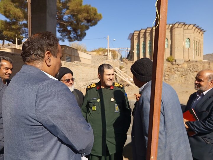 تصاویر/ بازدید مشاور فرمانده کل سپاه به همراه امام جمعه نطنز ازپروژهای عمرانی وتجدیدمیثاق با آرمان شهدا