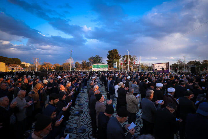 تصاویر /اقامه نماز باران توسط نماینده ولی فقیه در استان قزوین