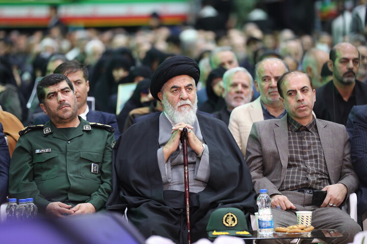 تصاویر/ سی و یکمین یادواره شهدای استان قم