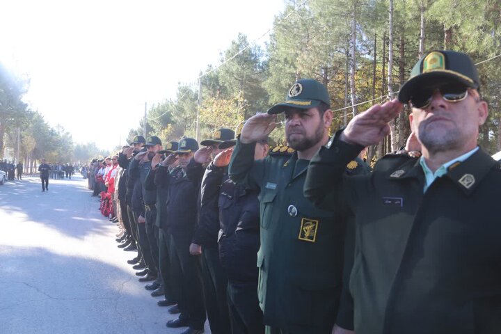 استقبال با شکوه مردم ملکشاهی از پیکر مطهر شهدای گمنام