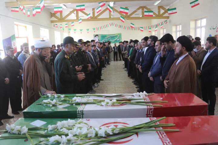 استقبال با شکوه مردم ملکشاهی از پیکر مطهر شهدای گمنام