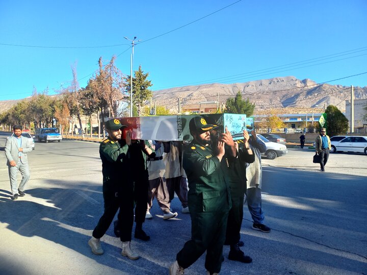 استقبال با شکوه مردم ملکشاهی از پیکر مطهر شهدای گمنام