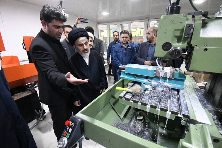 تصاویر / بازدید نماینده ولی فقیه در آذرباجان غربی در هنرستان شریف ارومیه