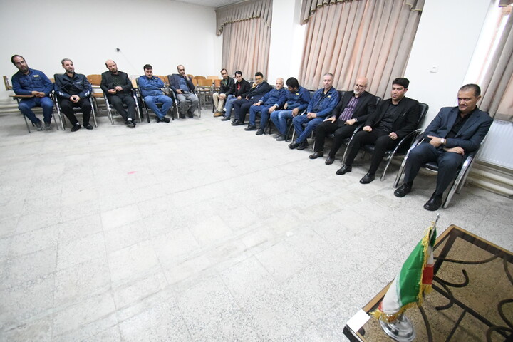 تصاویر / بازدید نماینده ولی فقیه در آذرباجان غربی در هنرستان شریف ارومیه