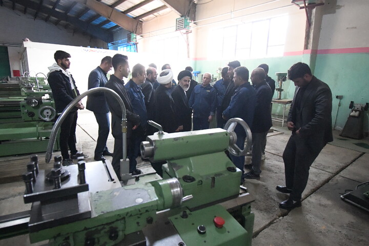 تصاویر / بازدید نماینده ولی فقیه در آذرباجان غربی در هنرستان شریف ارومیه