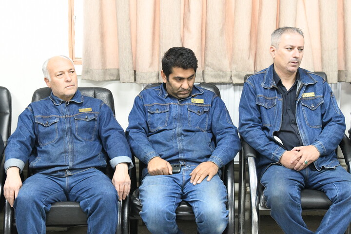 تصاویر / بازدید نماینده ولی فقیه در آذرباجان غربی در هنرستان شریف ارومیه