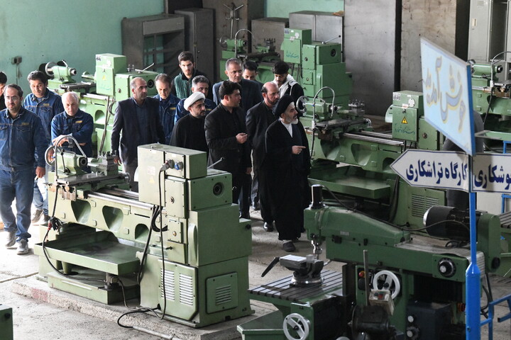 تصاویر / بازدید نماینده ولی فقیه در آذرباجان غربی در هنرستان شریف ارومیه