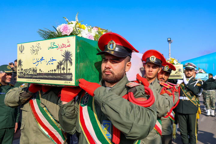 تصاویر/ مراسم استقبال از پیکرهای مطهر شهدای گمنام در تبریز