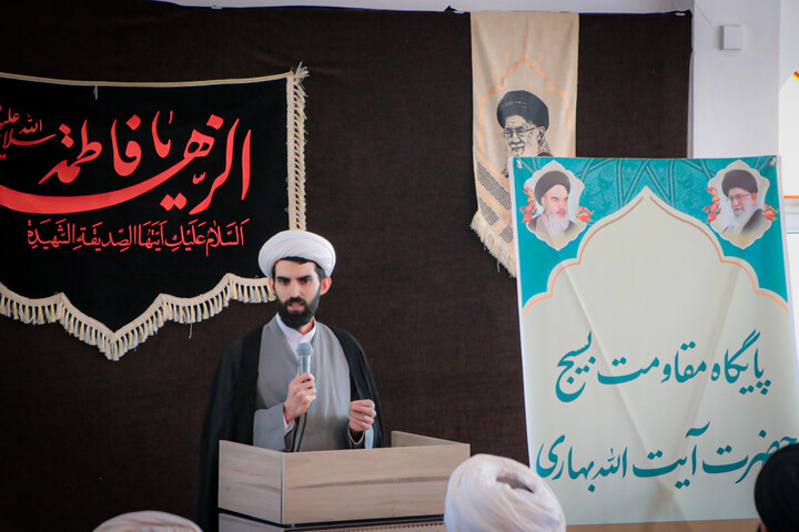 تصاویر/مراسم تودیع و معارفه فرمانده پایگاه بسیج مدرسه علمیه آیت‌الله بهاری برگزار شد