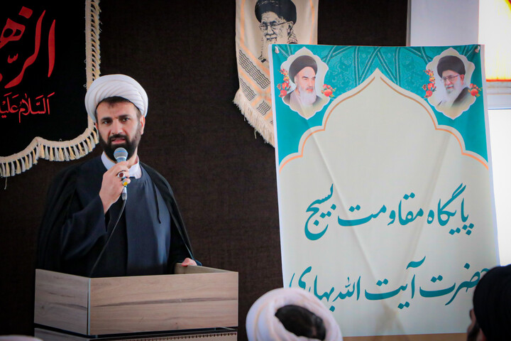 تصاویر/مراسم تودیع و معارفه فرمانده پایگاه بسیج مدرسه علمیه آیت‌الله بهاری برگزار شد