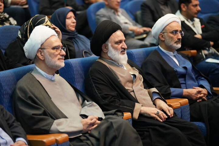 تصاویر/ همایش پیش از سفر لبیک گویان سرزمین وحی دانشگاهیان عمره گزار استان تهران