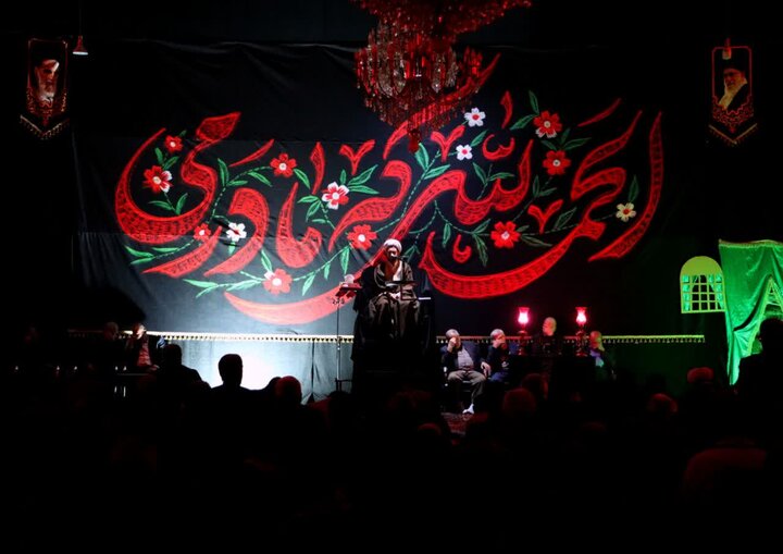 تصاویر/ مراسم عزاداری ایام فاطمیه در مسجد جامع سلماس