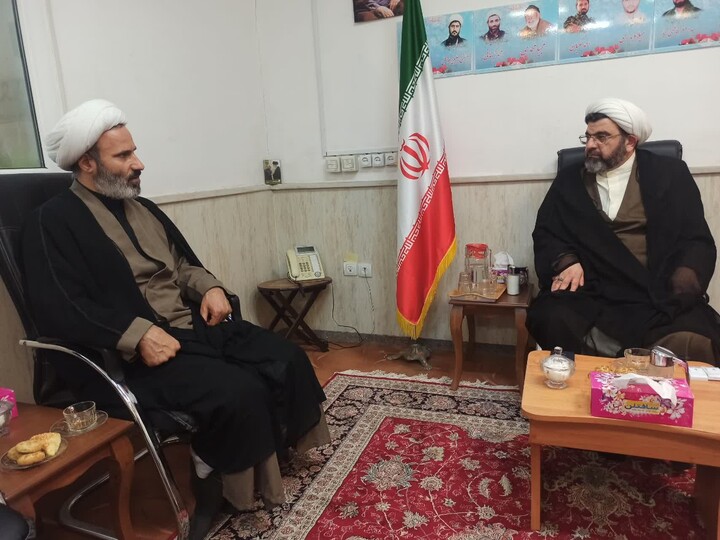تصاویر/دیدار مسئول قرارگاه خاتم الاوصیاء با مدیر حوزه علمیه خوزستان