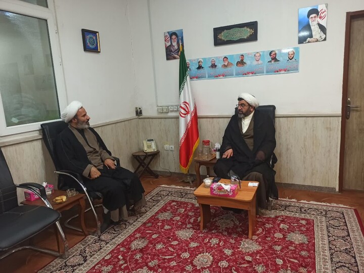 تصاویر/دیدار مسئول قرارگاه خاتم الاوصیاء با مدیر حوزه علمیه خوزستان