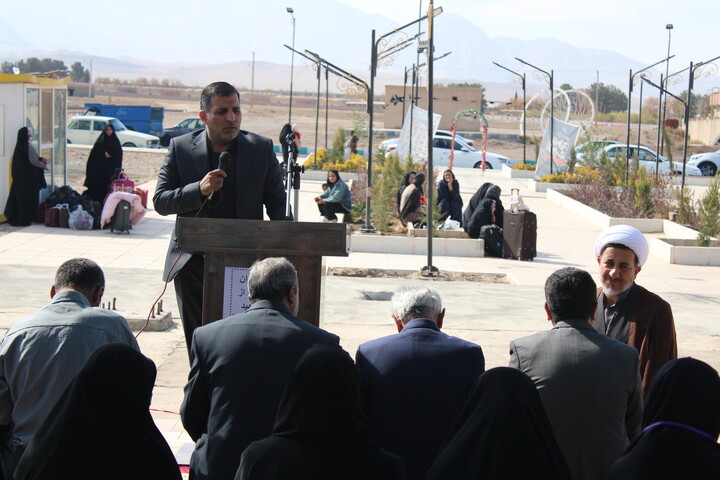 تصاویر/ مراسم بدرقه دانش آموزان دختر منطقه ماهان به اردوی راهیان نور