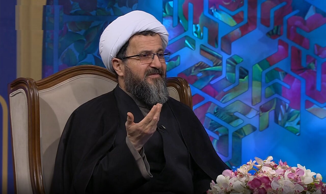 تنها طناب مطمئن برای زندگی، قرآن، عترت و ولایت است