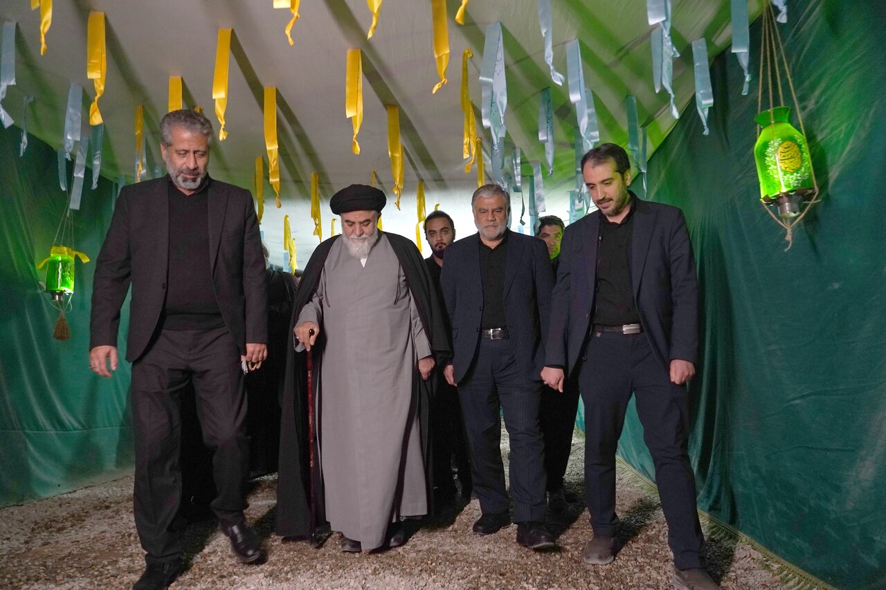 بازدید تولیت مسجد مقدس جمکران از سوگواره کوچه‌های بنی‌هاشم + عکس