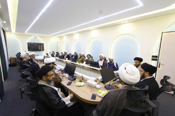 از گزارش‌های آموزشی تا مطالبه‌گری در جلسه کمیسیون سیاسی مجمع نمایندگان طلاب