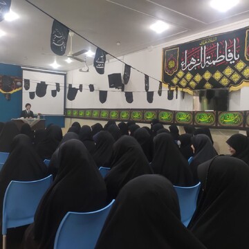 اخلاص و معرفت، سرمایه اصلی یک طلبه در توسل است