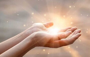 تفاوت دعا، قانون جذب و انرژی‌ درمانی چیست؟