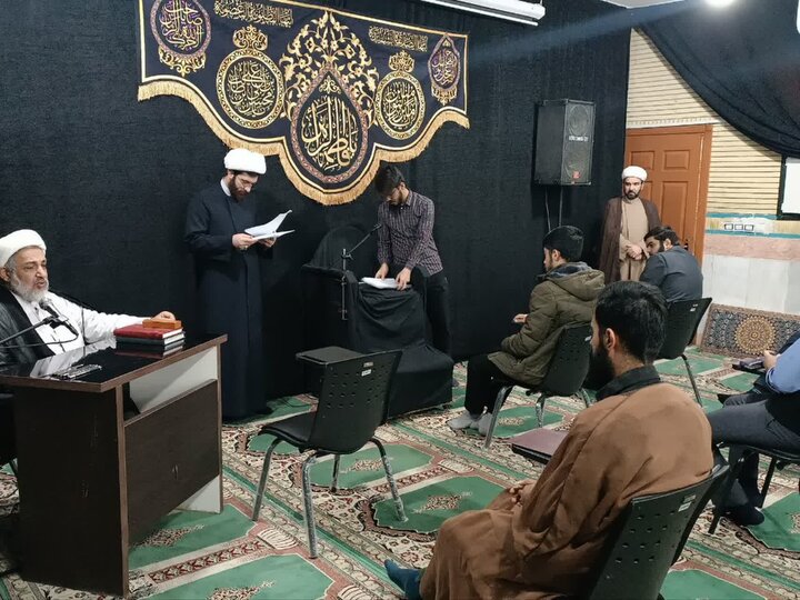 تصاویر/برگزاری مرحله استانی مسابقات علمی حوزه های علمیه در ایلام