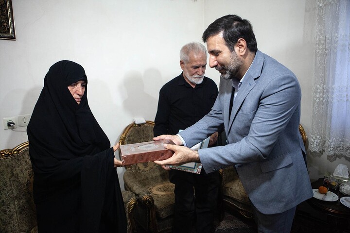 تصاویر/ دیدار سخنگوی شورای نگهبان با خانواده شهید ناظر «مهدی طالب‌زاده»