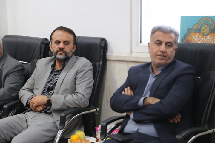 تصاویر/دیدار معاونت توسعه مدیریت و منابع استانداری خوزستان با مدیر حوزه علمیه خوزستان