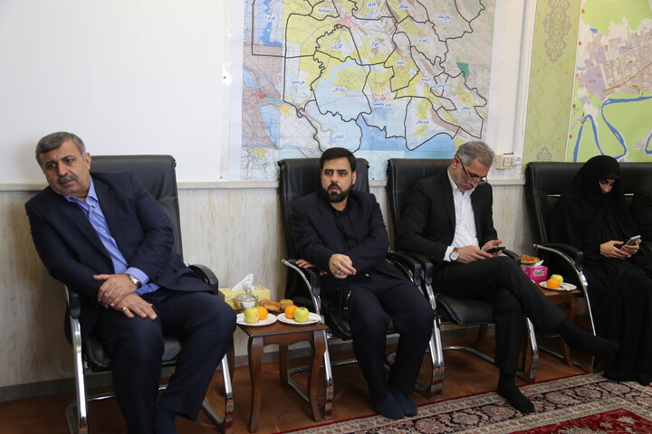 تصاویر/دیدار معاونت توسعه مدیریت و منابع استانداری خوزستان با مدیر حوزه علمیه خوزستان