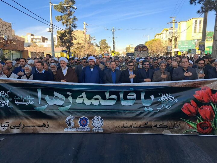 تصاویر/آیین تشییع شهید گمنام در ساوه