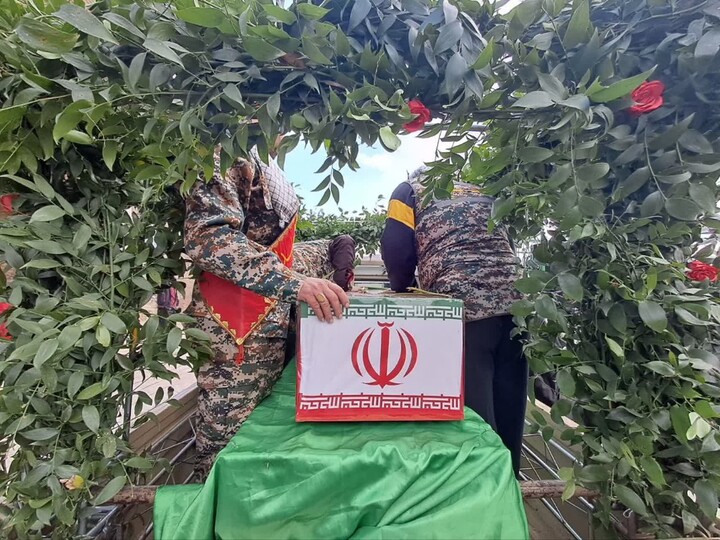 تصاویر/مراسم استقبال از پیکر مطهر شهید گمنام در روستای طلوبین  شهرستان میامی