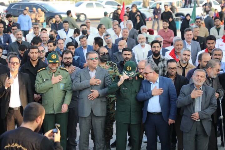 تصاویر/ استقبال از شهدای گمنام در استان سمنان با حضور پرشور مردم شهیدپرور سمنان در یادمان کوشک امام رضا(ع)