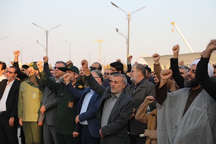 تصاویر/ استقبال از شهدای گمنام در استان سمنان با حضور پرشور مردم شهیدپرور سمنان در یادمان کوشک امام رضا(ع)