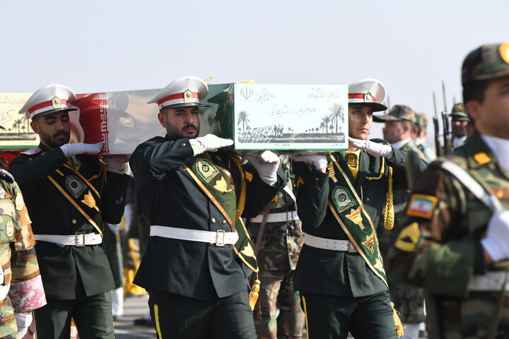 تصاویر/ استقبال از پیکر مطهر 6 شهید گمنام در ارومیه