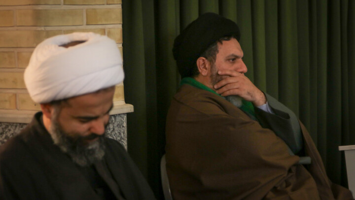 تصاویر/مدرسه علمیه آیت‌الله آخوند (ره) همدان میزبان پیکر مطهر شهید گمنام شد