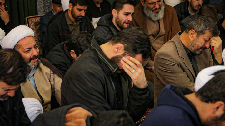 تصاویر/مدرسه علمیه آیت‌الله آخوند (ره) همدان میزبان پیکر مطهر شهید گمنام شد