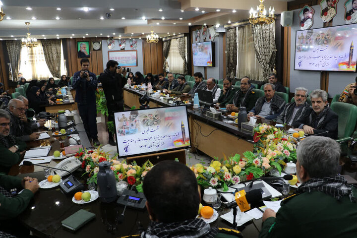 تصاویر/ نشست خبری اعلام برنامه های هفته بسیج ۱۴۰۴یزد